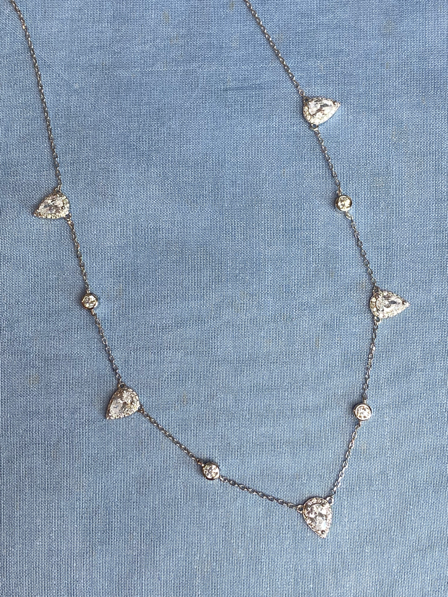 Pear Cascade Chain