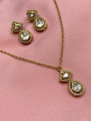 Golden Splendor Pendant Set