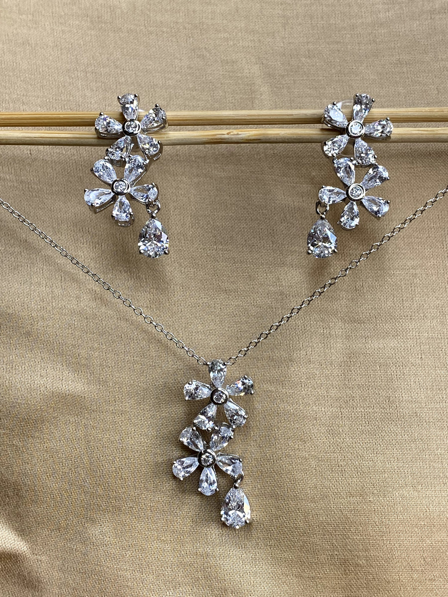 Floral Enchantment Pendant Set