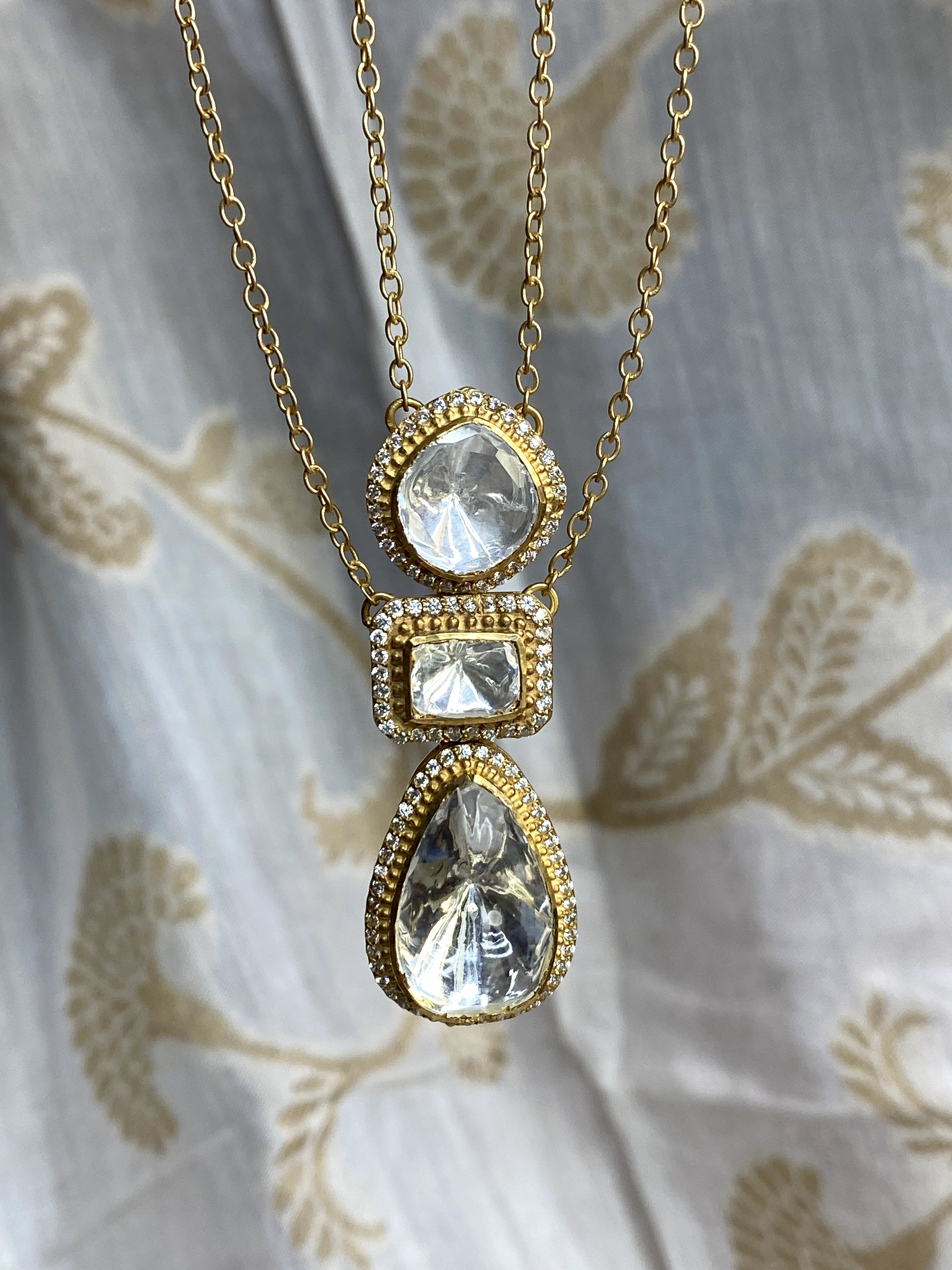 Eternal Heirloom Pendant Set