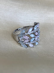 Pastel hues ring