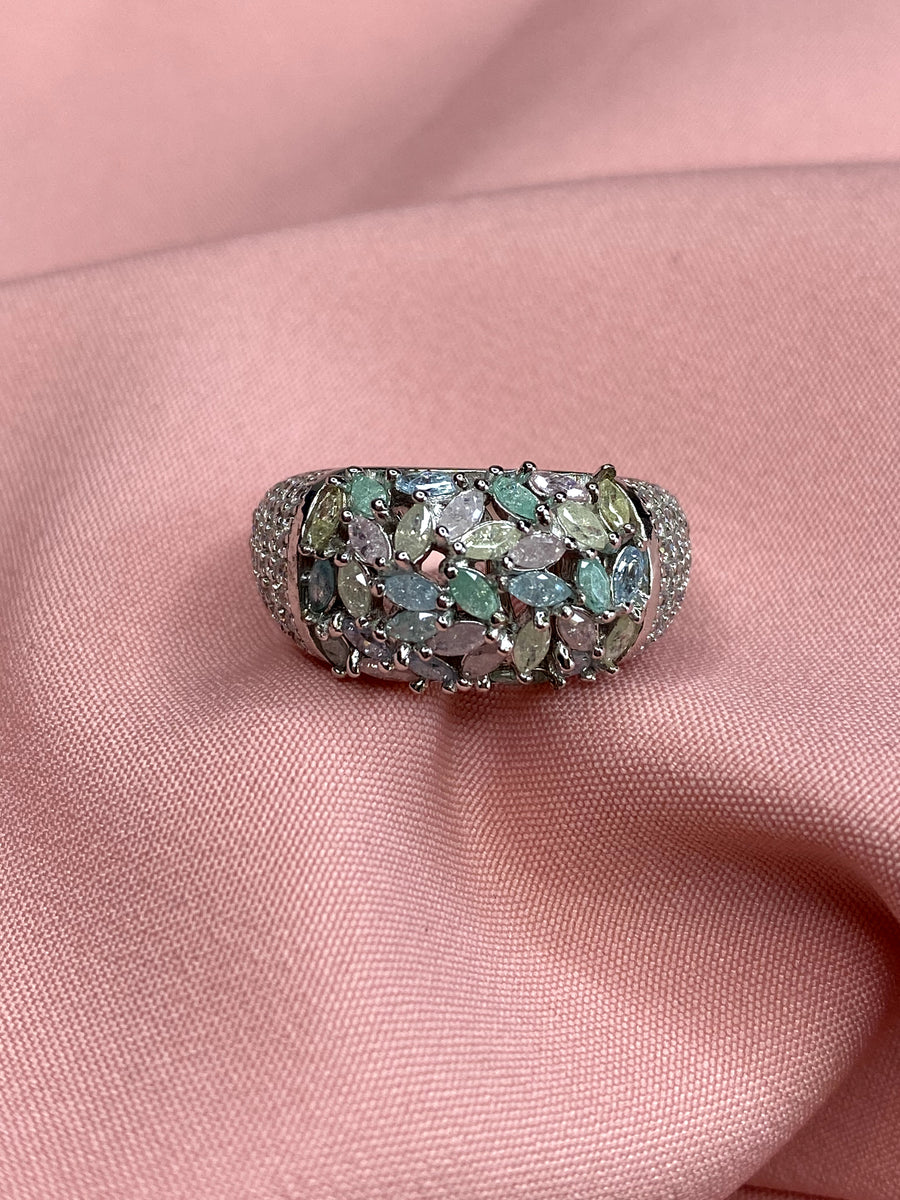 Hued harmony ring